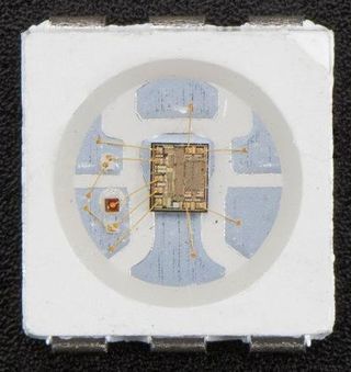 APA 102 chip (Adafruit)